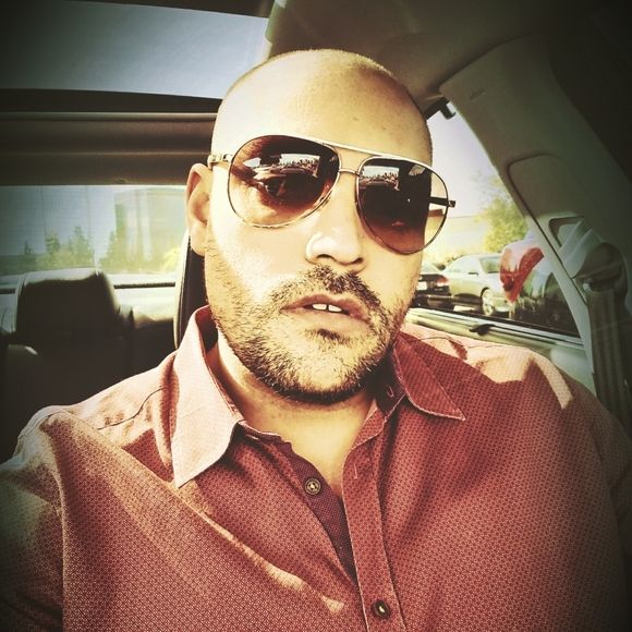 Meet your Posher, Jason - Picture 2 of 16